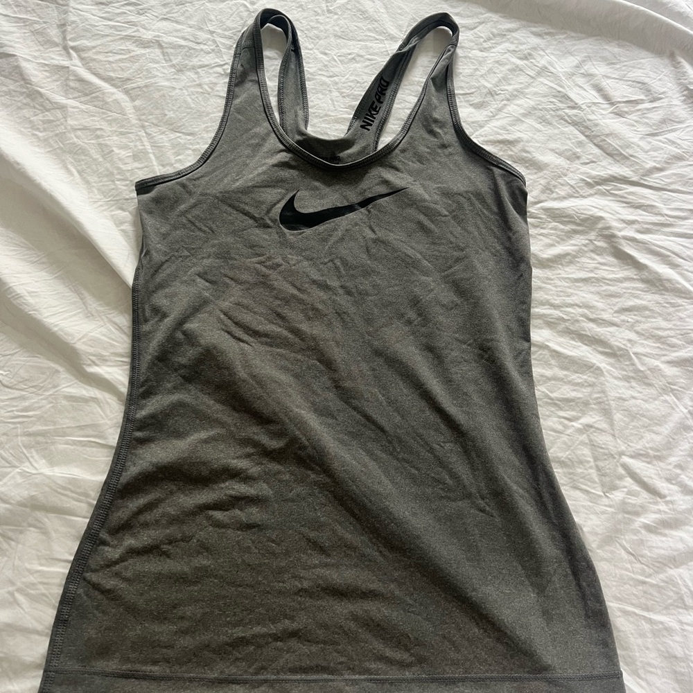 nike pro tank top